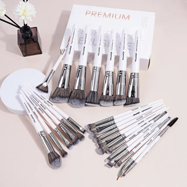 MAANGE Professional Gift Box 25 Pieces Makeup Brushes Kit Face Eye Beauty Brushes For Foundation Conceal Eyeshadow Contour Brush