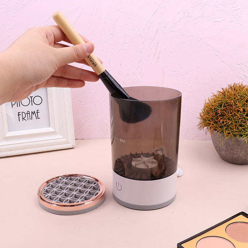 Electric Makeup Brush Cleaner  With USB Charging Automatic Cosmetic Brush Women Eye Shadow Brush Cleaning Machine